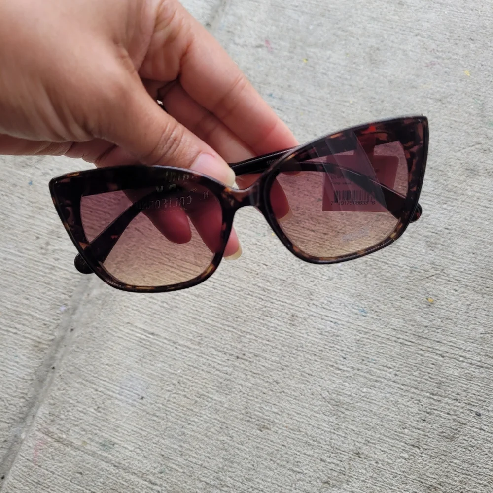 Sleek Sunglasses NWT